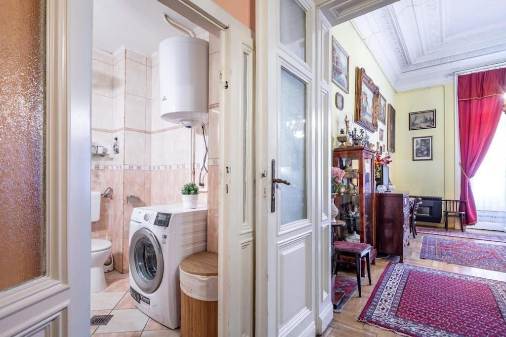 Jozsef-Corvin Central Budapeşte Dış mekan fotoğraf